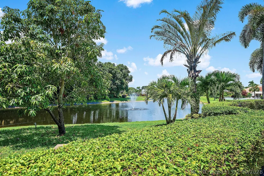 17595 Bocaire Pl, Boca Raton, FL 33487