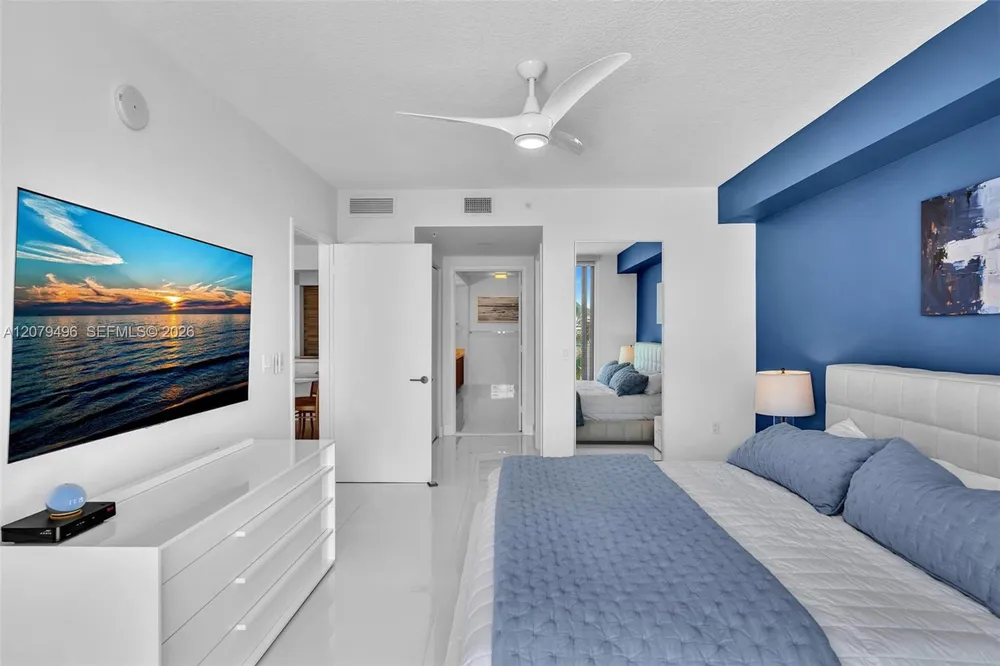 300 Sunny Isles Blvd, Sunny Isles Beach, FL 33160