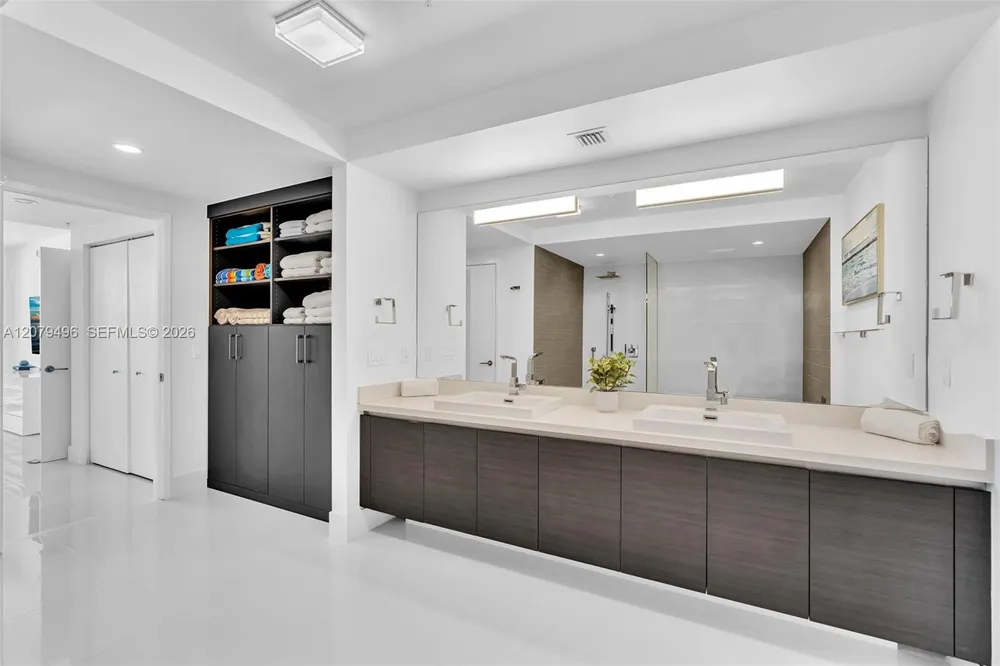 300 Sunny Isles Blvd, Sunny Isles Beach, FL 33160