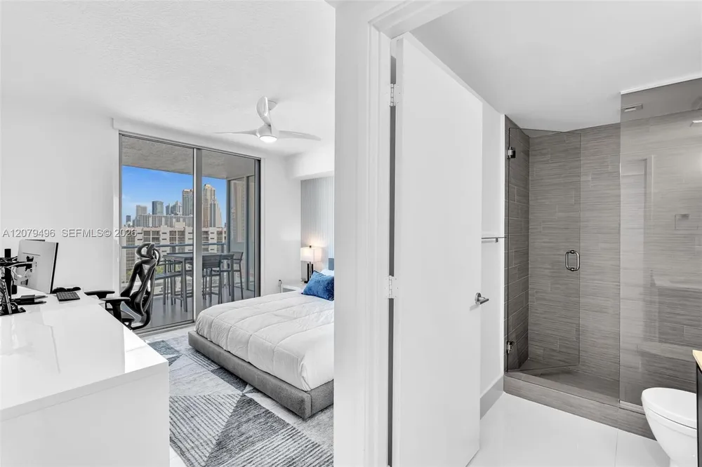 300 Sunny Isles Blvd, Sunny Isles Beach, FL 33160