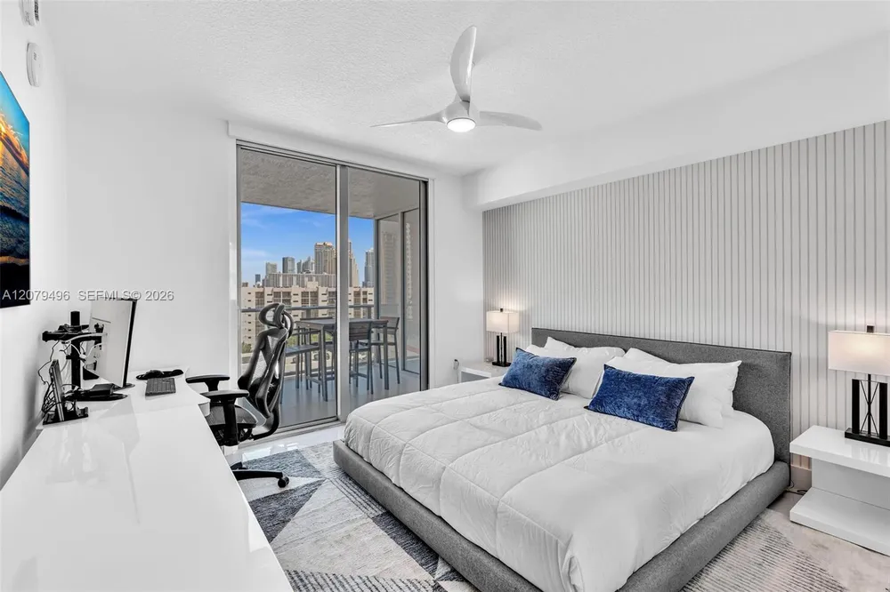 300 Sunny Isles Blvd, Sunny Isles Beach, FL 33160