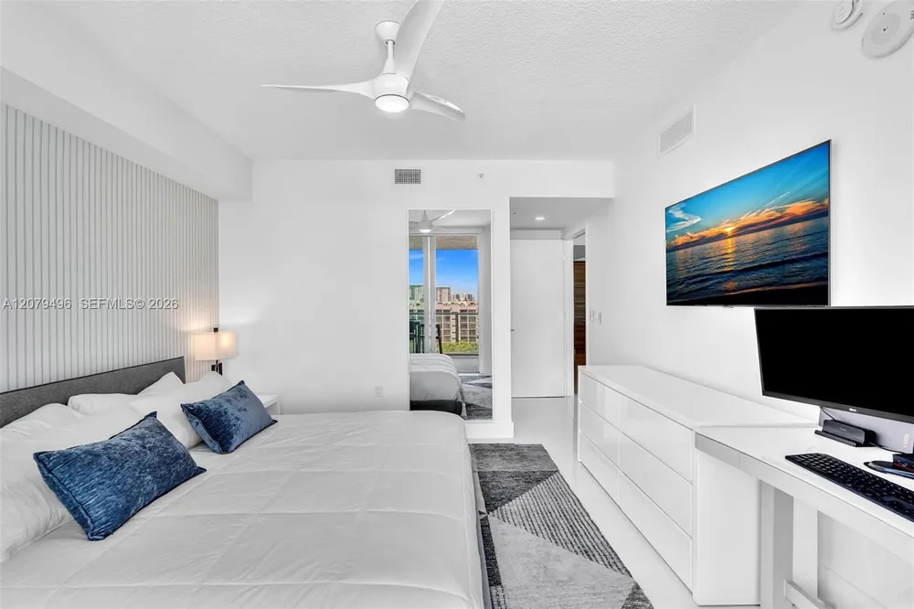 300 Sunny Isles Blvd, Sunny Isles Beach, FL 33160