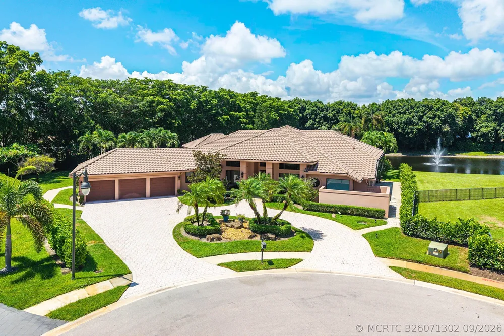 17595 Bocaire Pl, Boca Raton, FL 33487