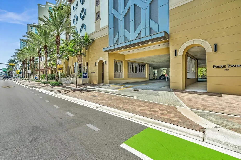 300 Sunny Isles Blvd, Sunny Isles Beach, FL 33160