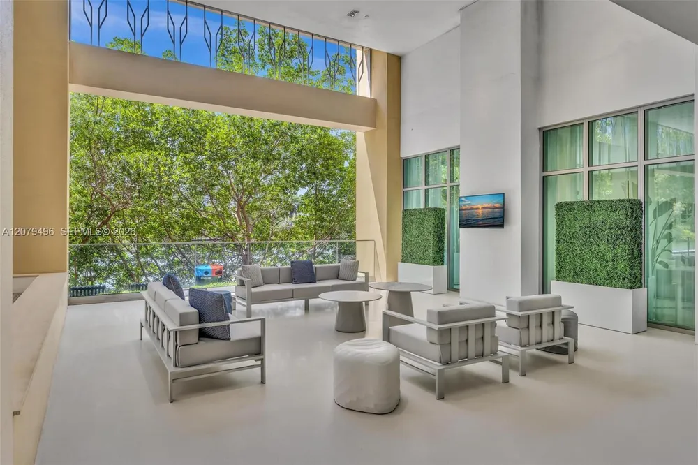300 Sunny Isles Blvd, Sunny Isles Beach, FL 33160