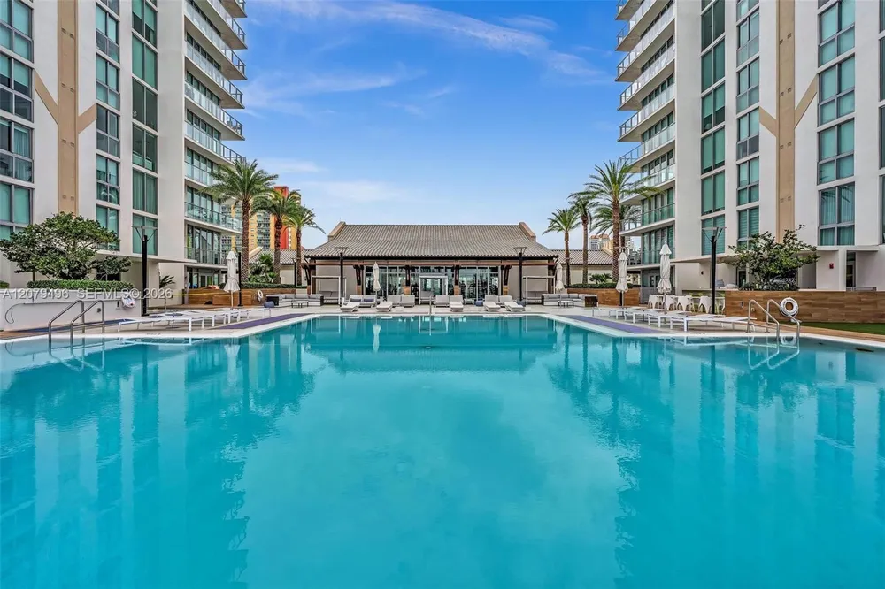 300 Sunny Isles Blvd, Sunny Isles Beach, FL 33160