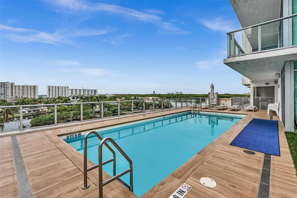 300 Sunny Isles Blvd, Sunny Isles Beach, FL 33160