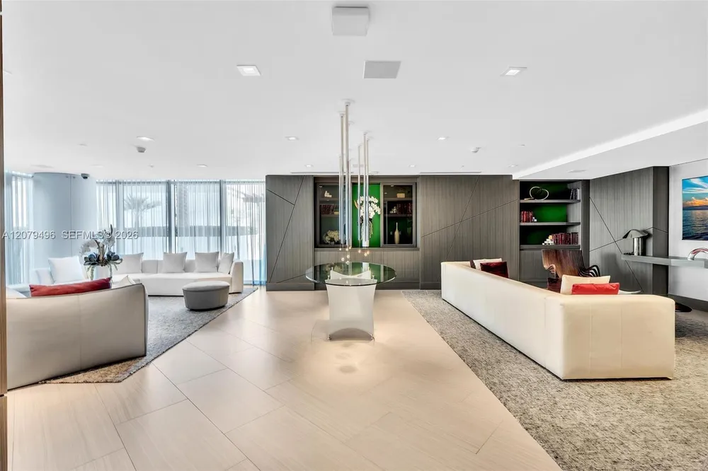 300 Sunny Isles Blvd, Sunny Isles Beach, FL 33160