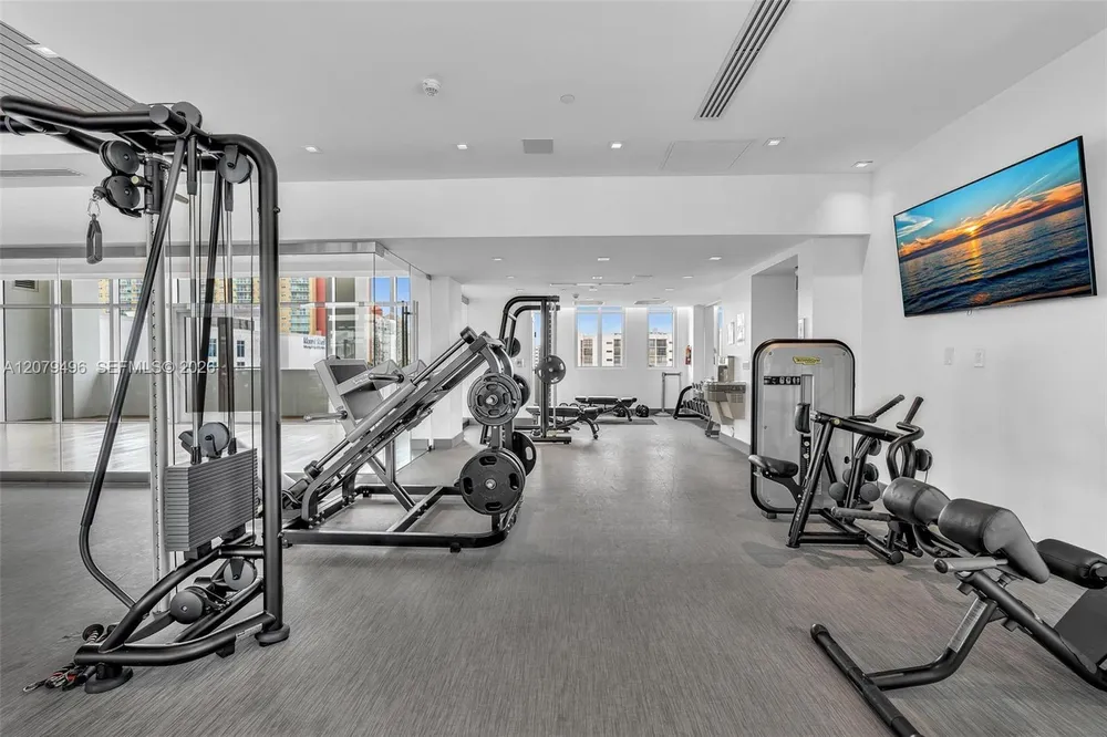 300 Sunny Isles Blvd, Sunny Isles Beach, FL 33160