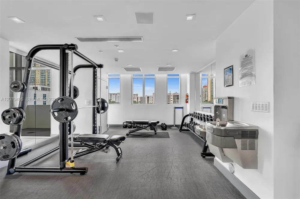 300 Sunny Isles Blvd, Sunny Isles Beach, FL 33160