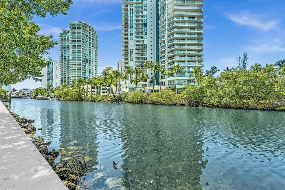 300 Sunny Isles Blvd, Sunny Isles Beach, FL 33160