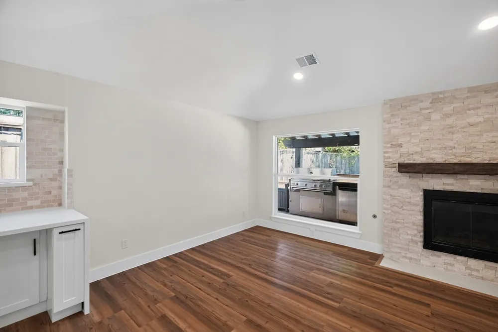 5302 Arbor Vitae Dr, Houston, TX 77092