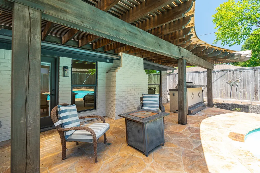 5302 Arbor Vitae Dr, Houston, TX 77092