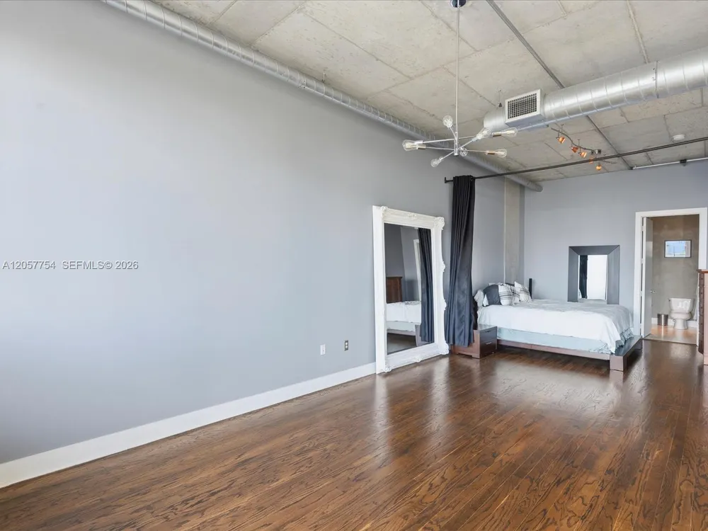 410 NW 1st Ave, Fort Lauderdale, FL 33301