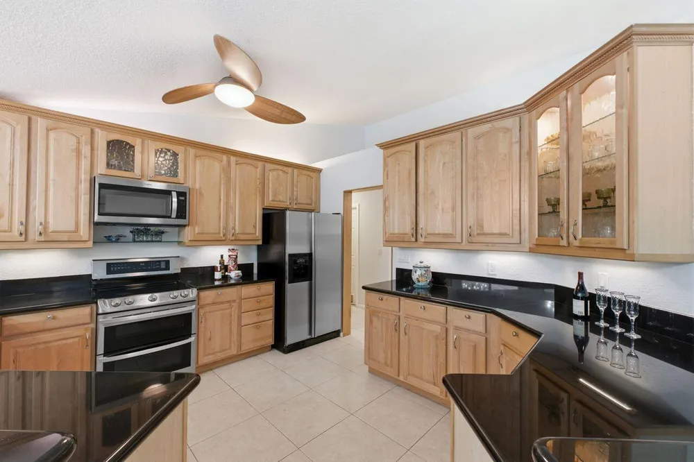 2719 Oak Tree Ln, Oakland Park, FL 33309