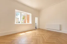 Larkhall Rise, London