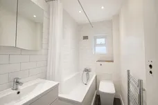 Larkhall Rise, London