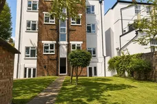 Larkhall Rise, London
