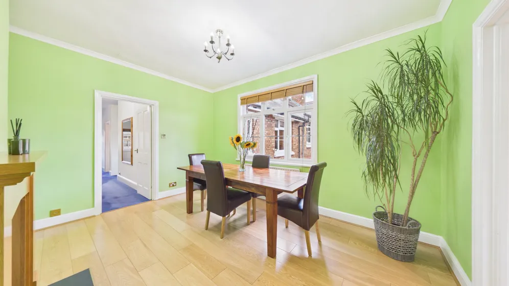 Strickland Row, London, SW18 photo 5