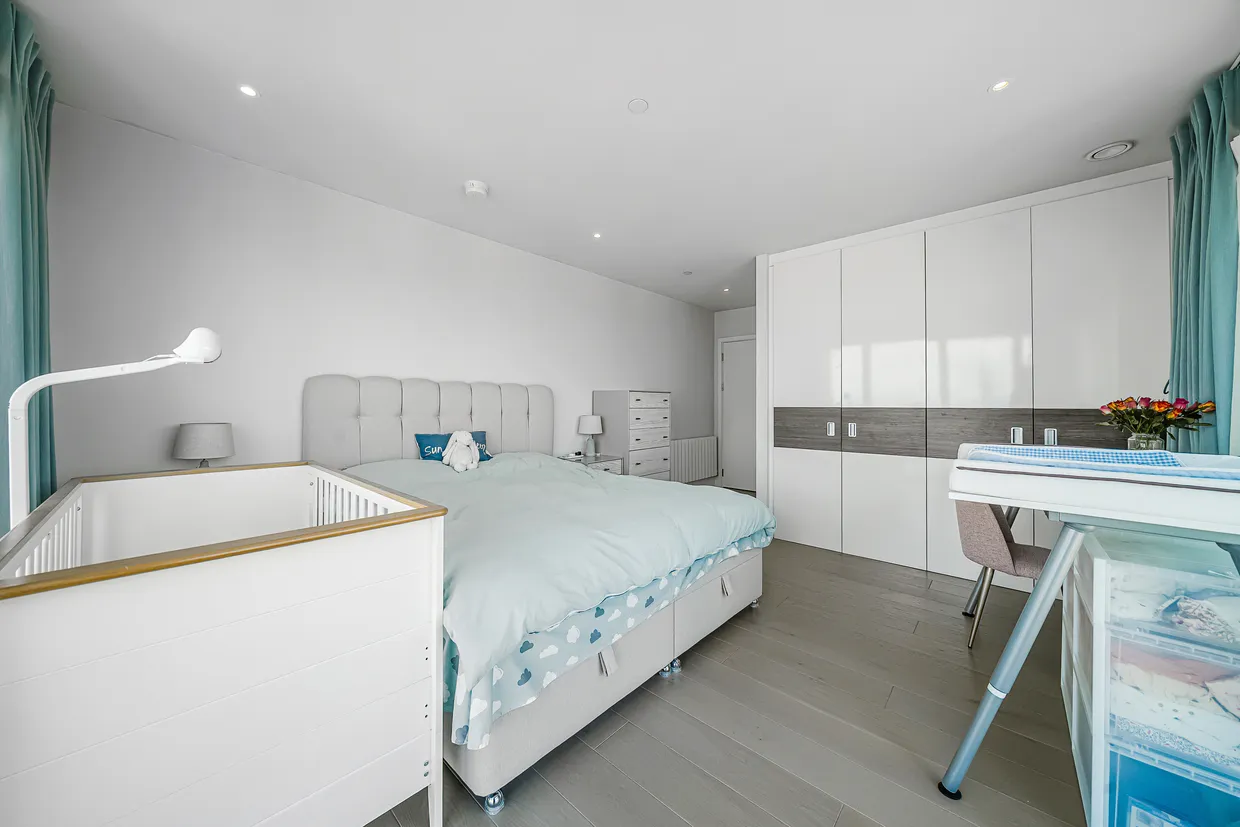 Pegler Square, London, SE3 photo 12