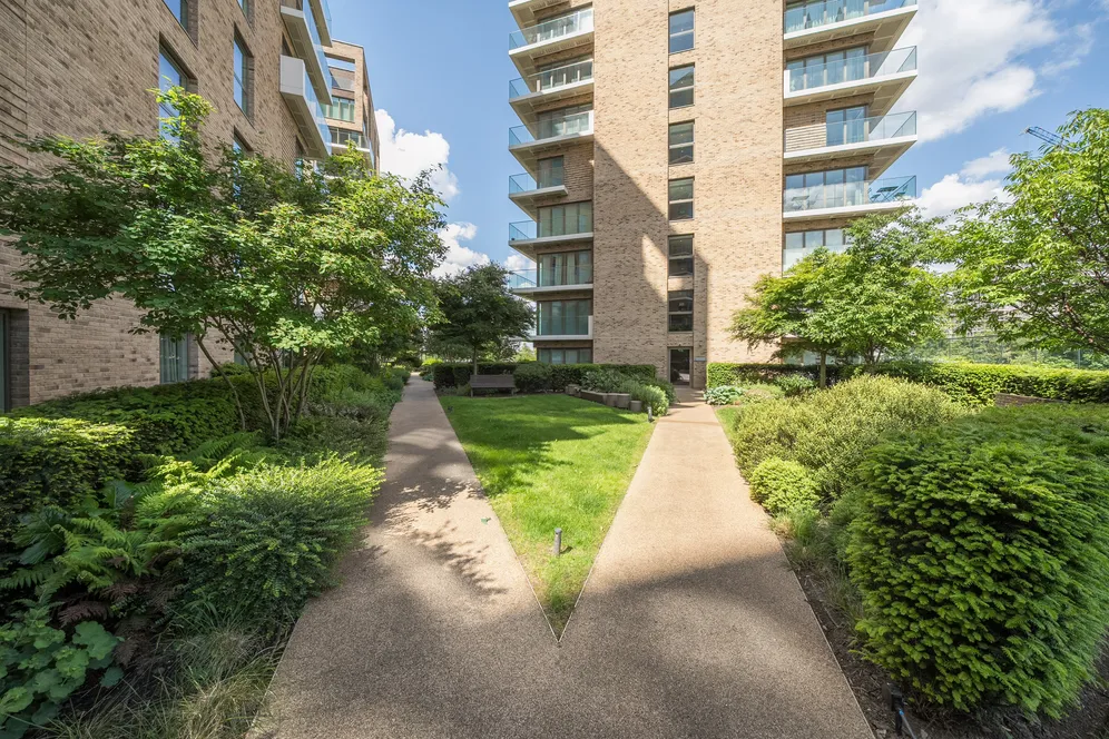 Pegler Square, London, SE3 photo 16