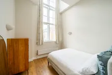 330 Garratt Lane, London, SW18 photo 6