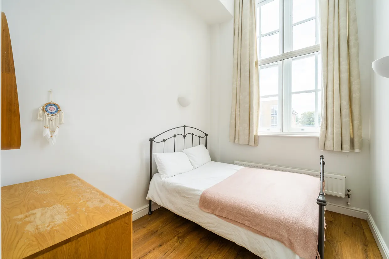 330 Garratt Lane, London, SW18 photo 9