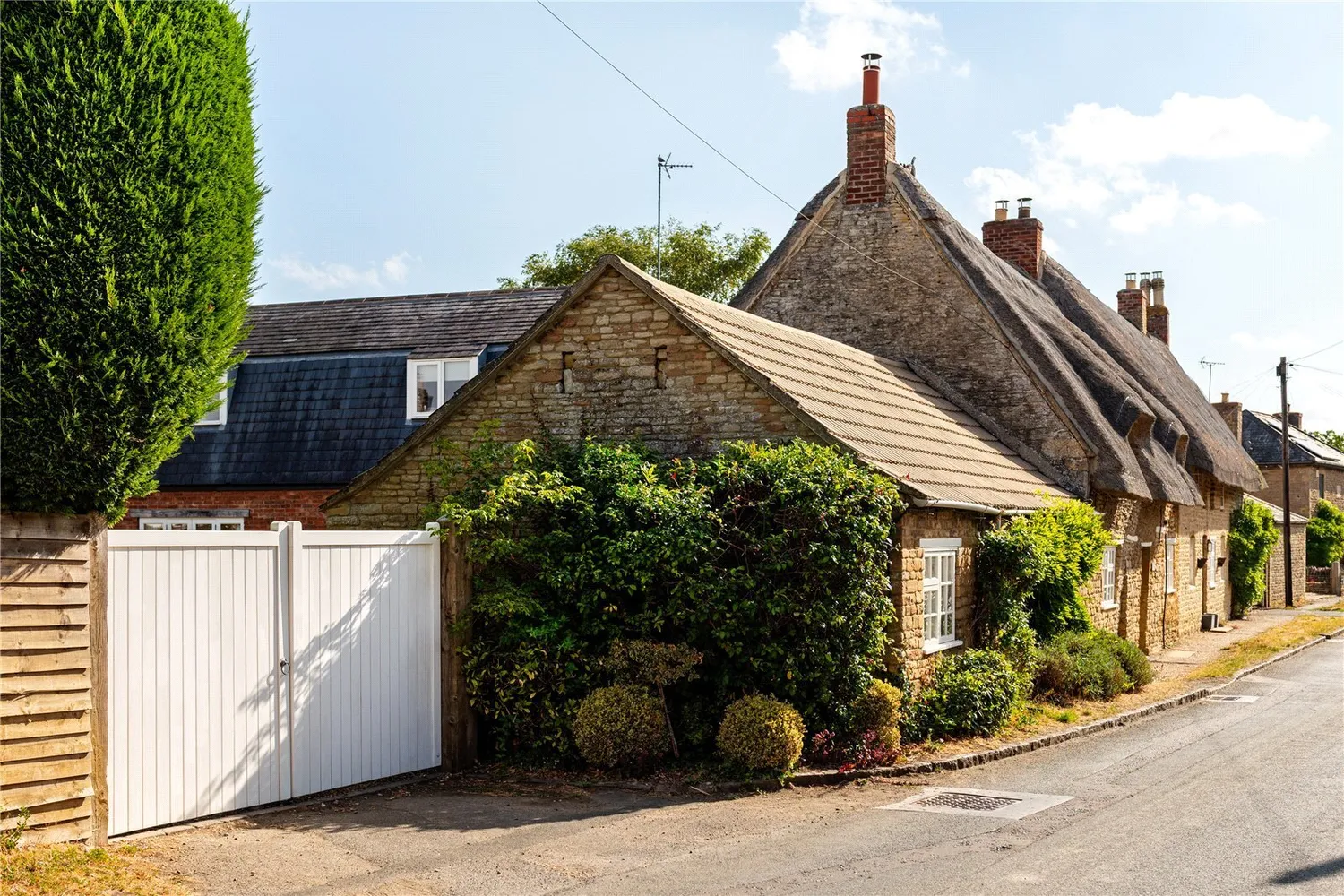 Main Street, Cotterstock, PE8 photo 20