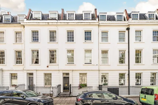 Westmoreland Terrace, London, SW1V photo 1