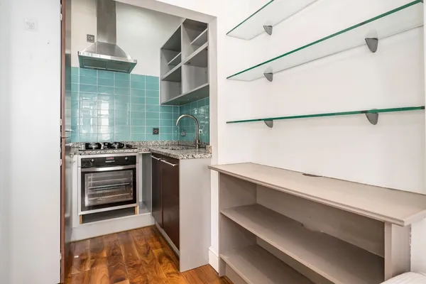 Westmoreland Terrace, London, SW1V photo 3