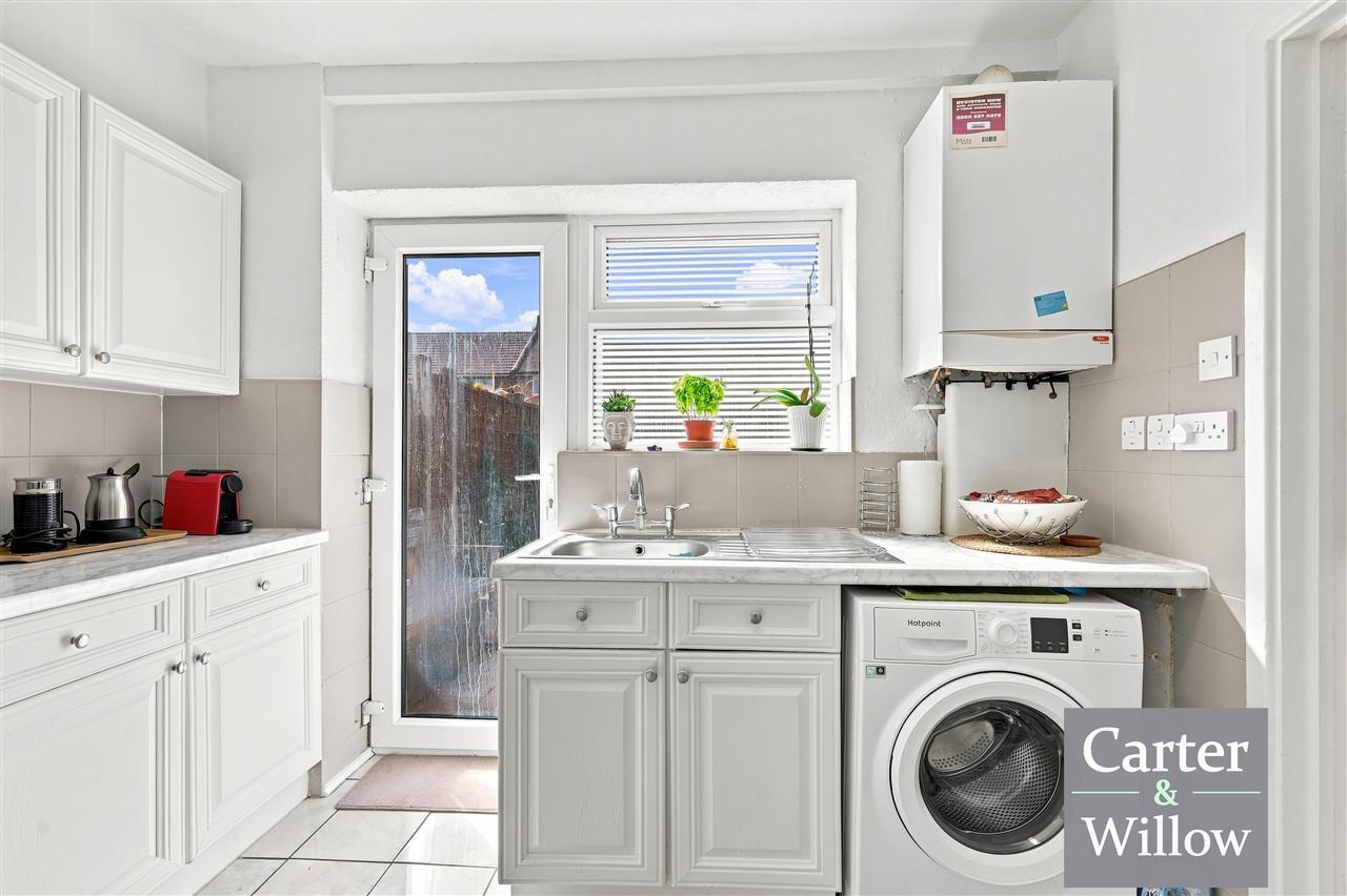 Sugden Way, Barking, Essex Image 11