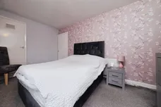 11th Avenue, HULL