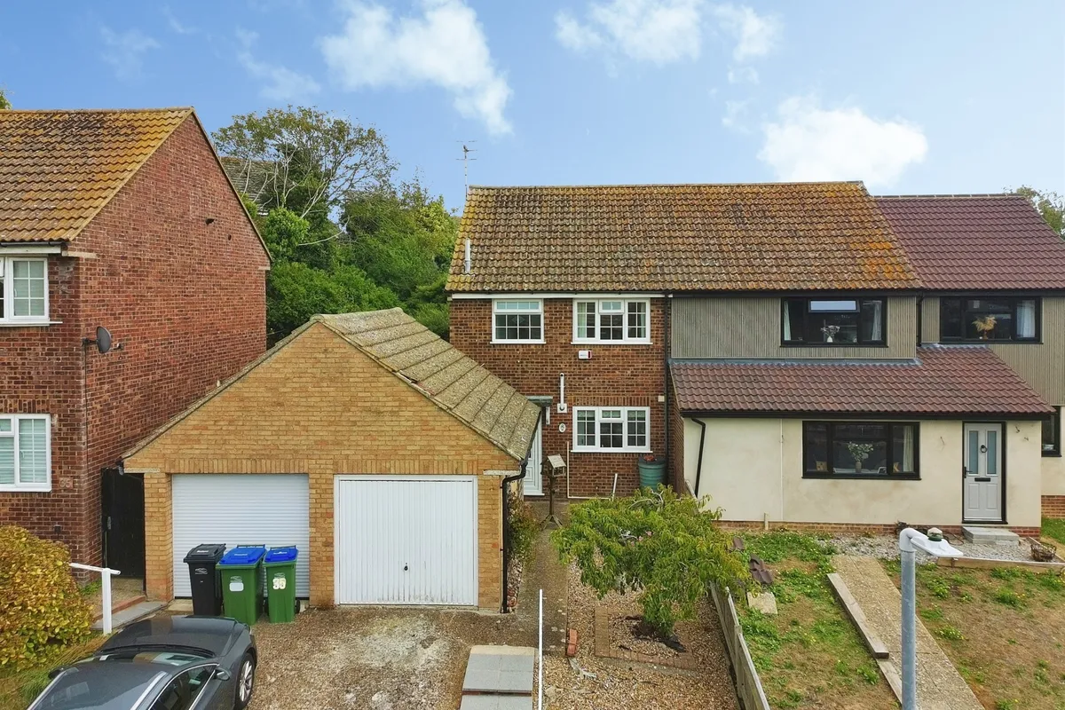 Barn Close, Seaford