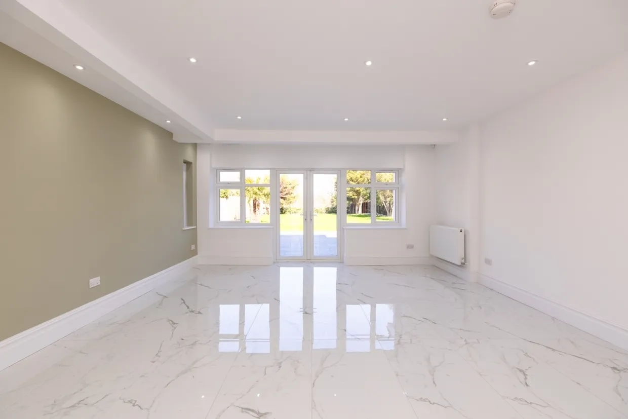 Bulstrode Way Gerrards Cross SL9 photo 3