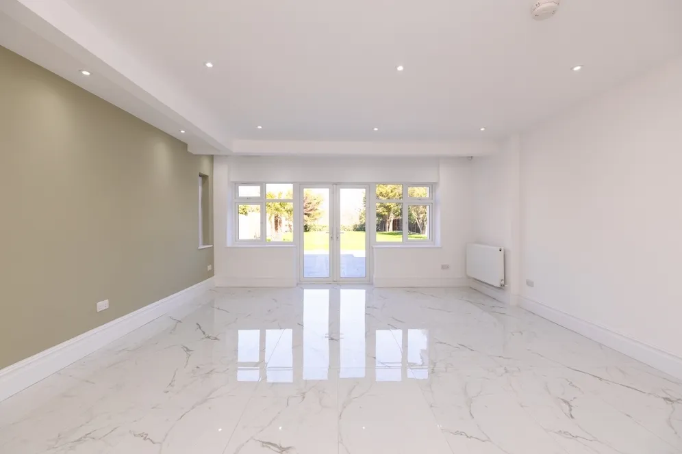Bulstrode Way Gerrards Cross SL9 photo 3