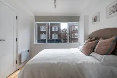 Kensington Church Street London W8 photo 3