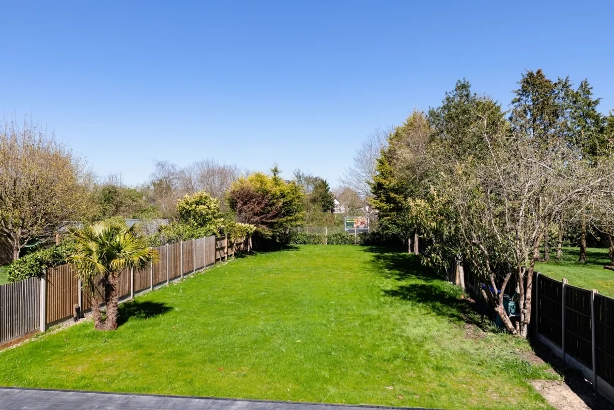 Bulstrode Way Gerrards Cross SL9 photo 6
