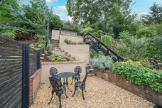 Red Lion Lane, Farnham, GU9 photo 6
