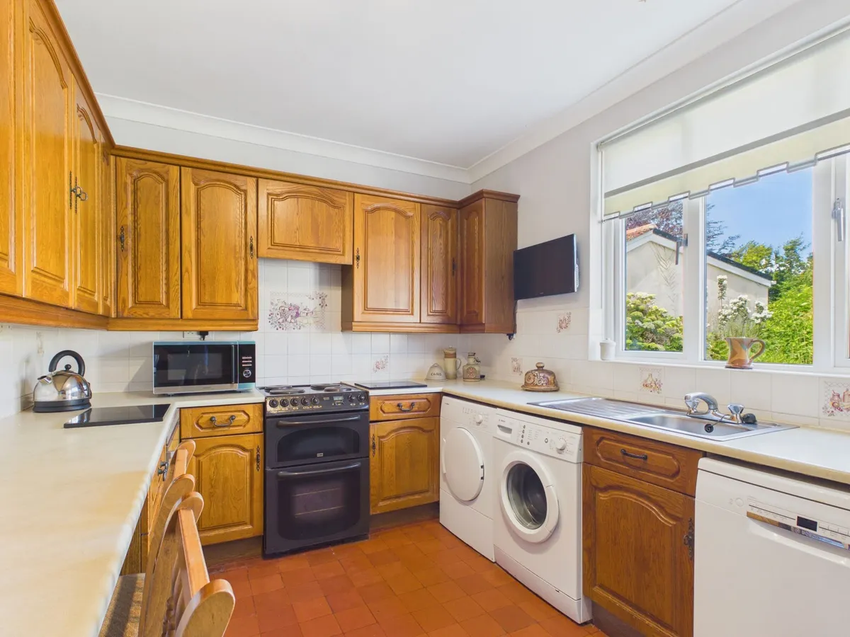 Boverton Road, Llantwit Major, CF61