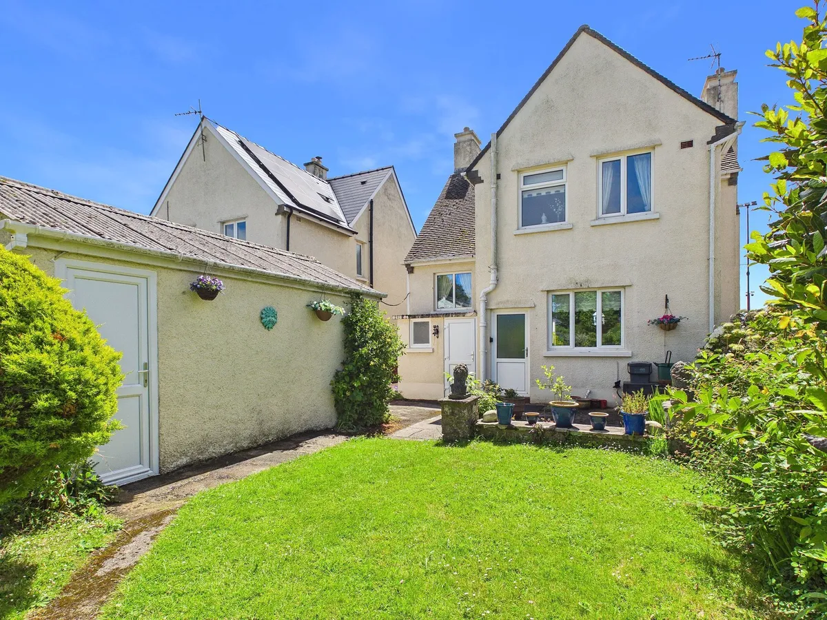 Boverton Road, Llantwit Major, CF61