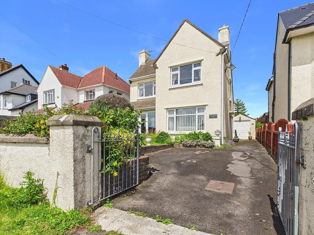 Boverton Road, Llantwit Major, CF61