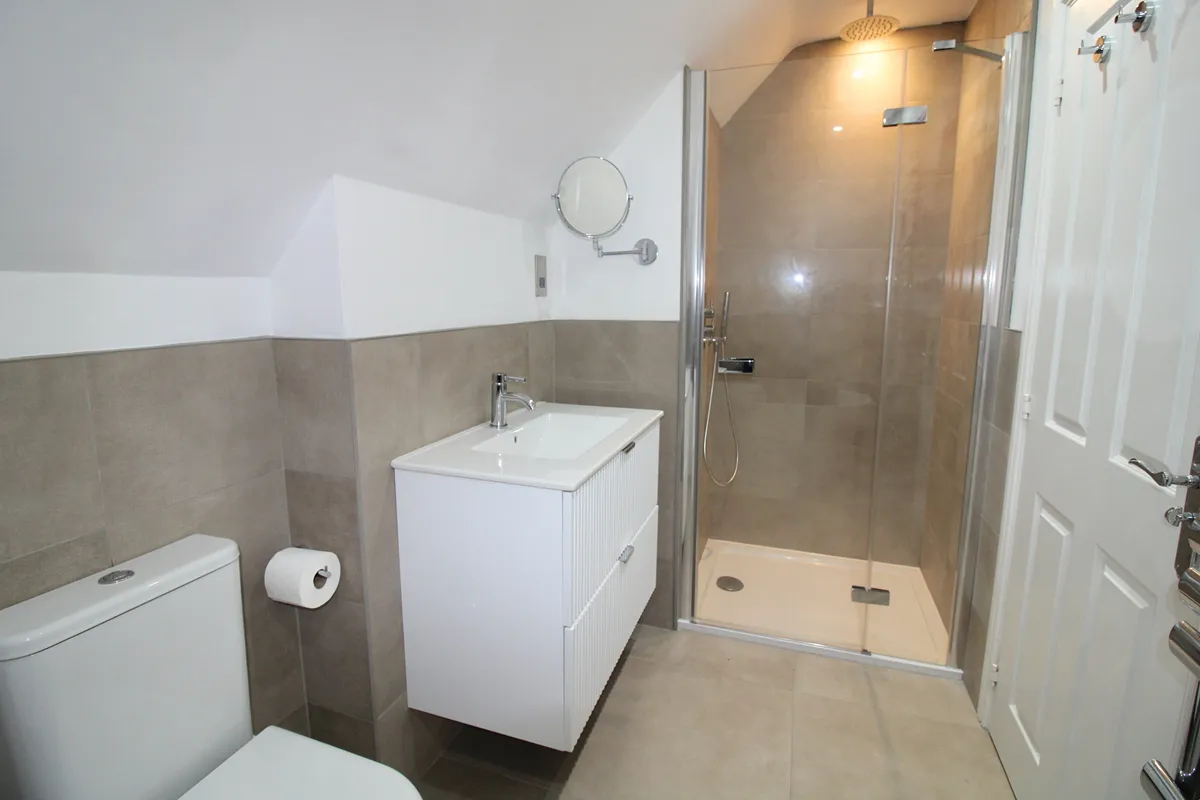 SANDERLING WAY, PORTHCAWL, CF36 3TD