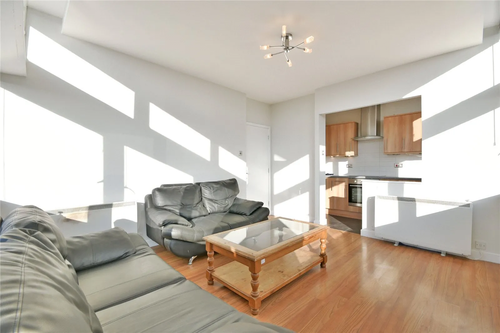 Newington Causeway, Elephant  Castle, London, SE1