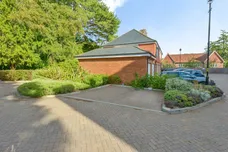 Tomlinson Court, Welwyn