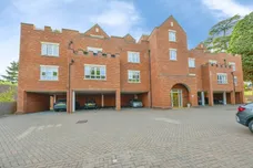 Tomlinson Court, Welwyn