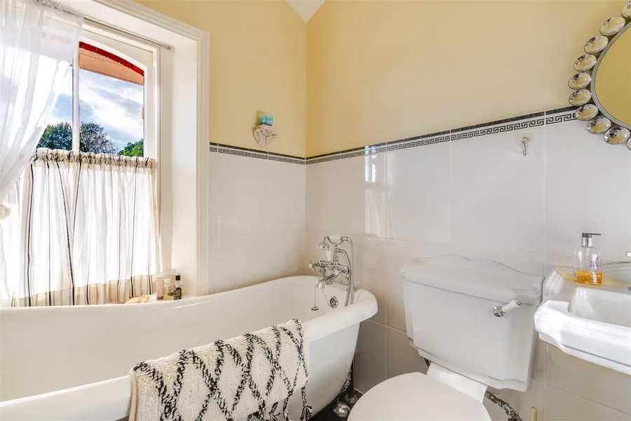 Property Image 25
