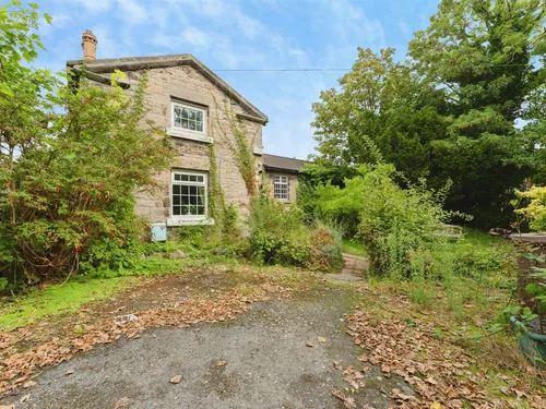 Bidston Village Road, Prentonphoto