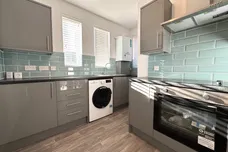 Gilda Crescent, POLEGATE