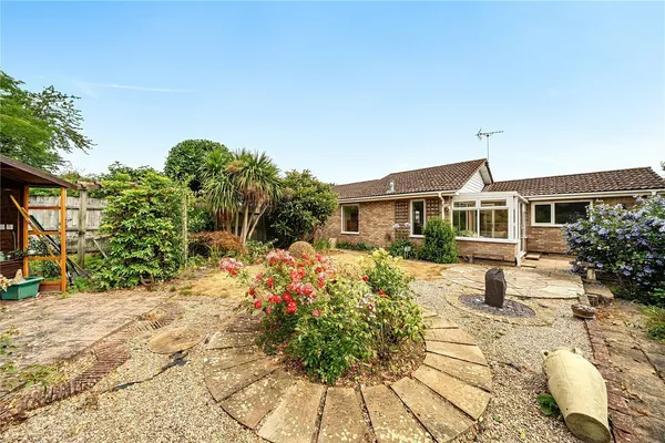 Mildmay Close, Oundle, PE8 photo 1