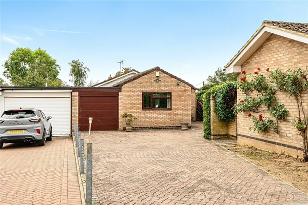 Mildmay Close, Oundle, PE8 photo 12